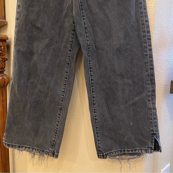 ZARA Girls Gray Raw Hem Distressed Wide Leg Jeans Size 13-14-Fits Small - Picture 4 of 9
